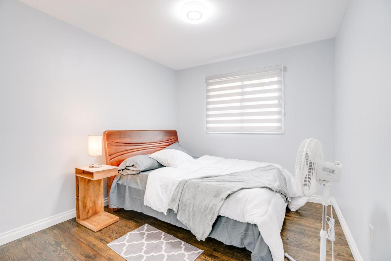 Furnished Family Home Near Toronto - Great Location Game Room - Backyard - Parking & Self Checkin Pickering Ngoại thất bức ảnh