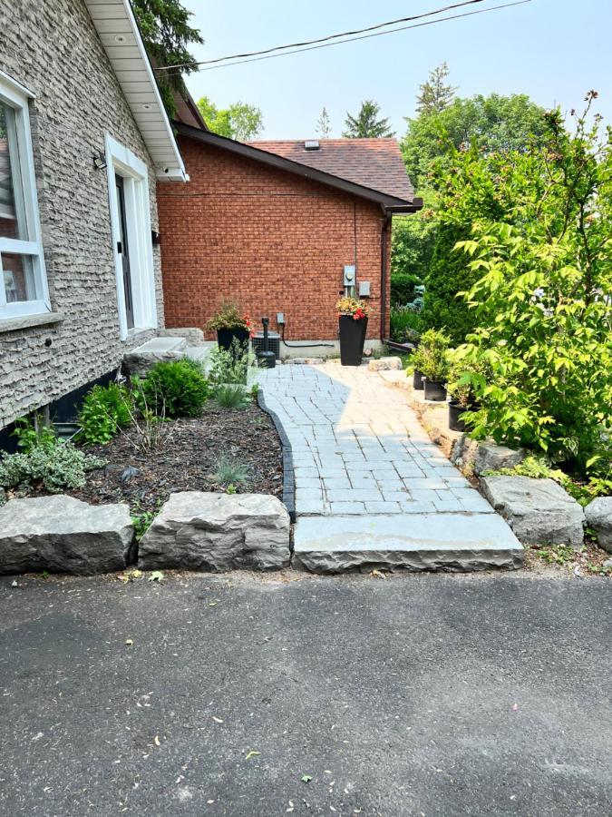 Furnished Family Home Near Toronto - Great Location Game Room - Backyard - Parking & Self Checkin Pickering Ngoại thất bức ảnh